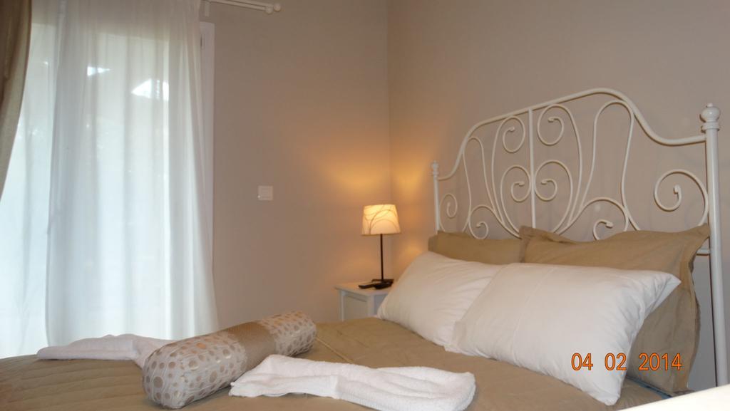 Smaragdi Studios Pefkari Room photo